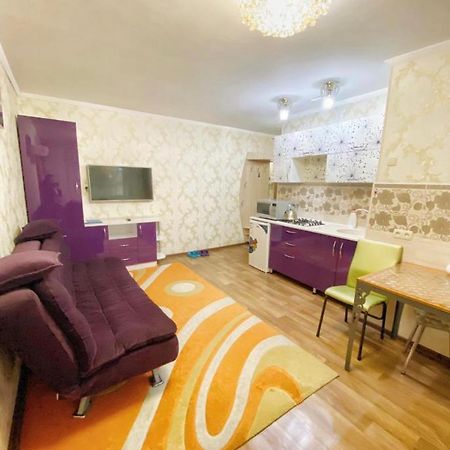 Apartments Ahmetova 4 21 Alma-Ata Buitenkant foto